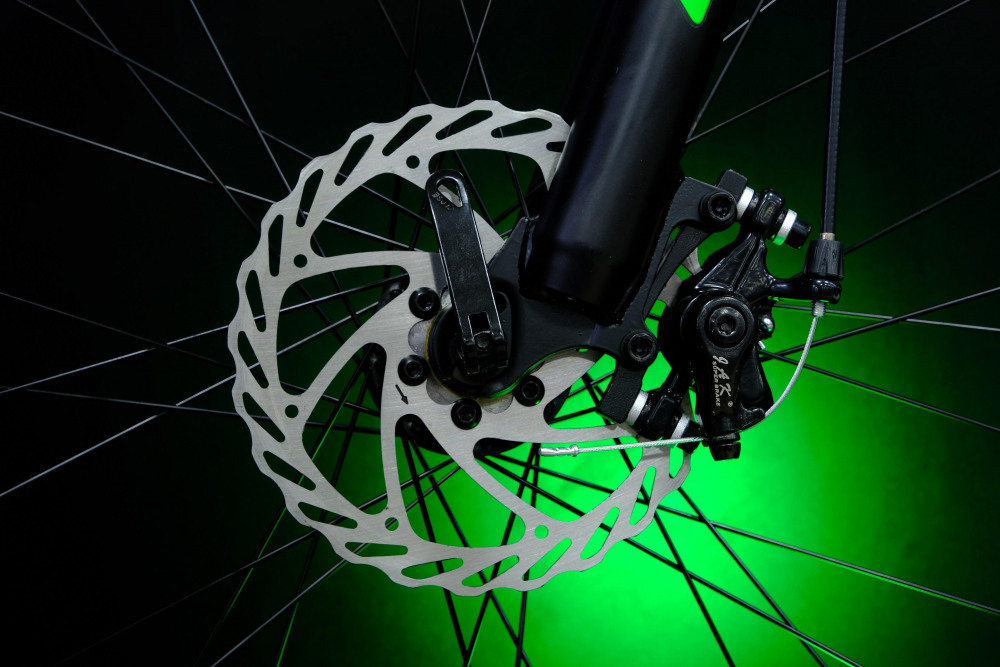 Lorak MAX 190 Матовый Чёрный/Зелёный 17р (на рост 155-173)