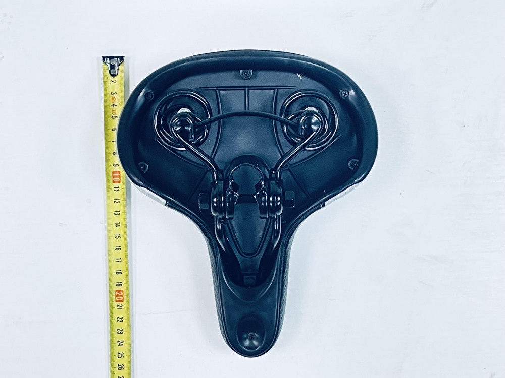 Сиденье на пружинах двухцветное, код 40147